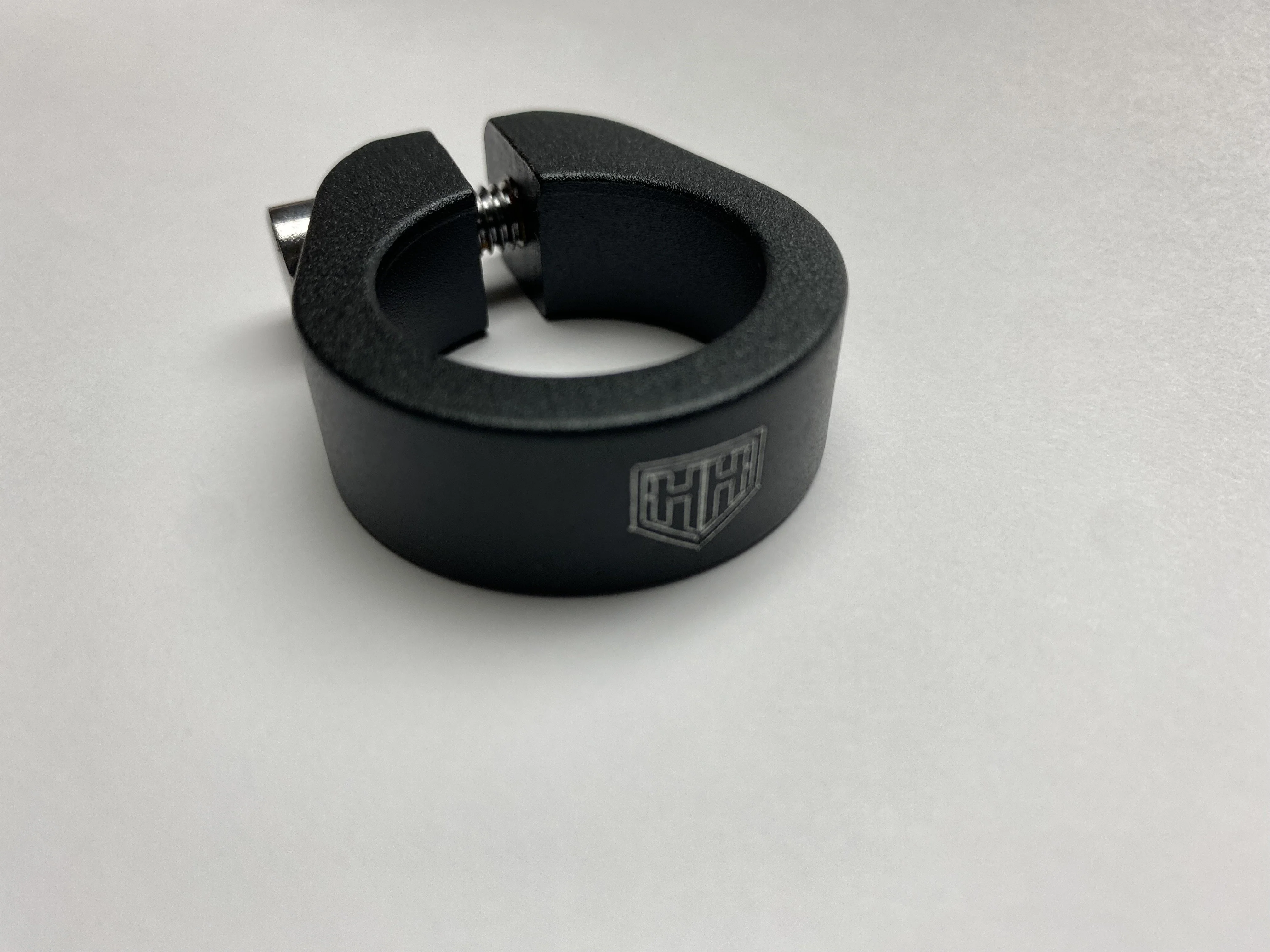 Haro H-Crest Clamp Seatpost Clamp 26.8 to 25.4mm - Image 2
