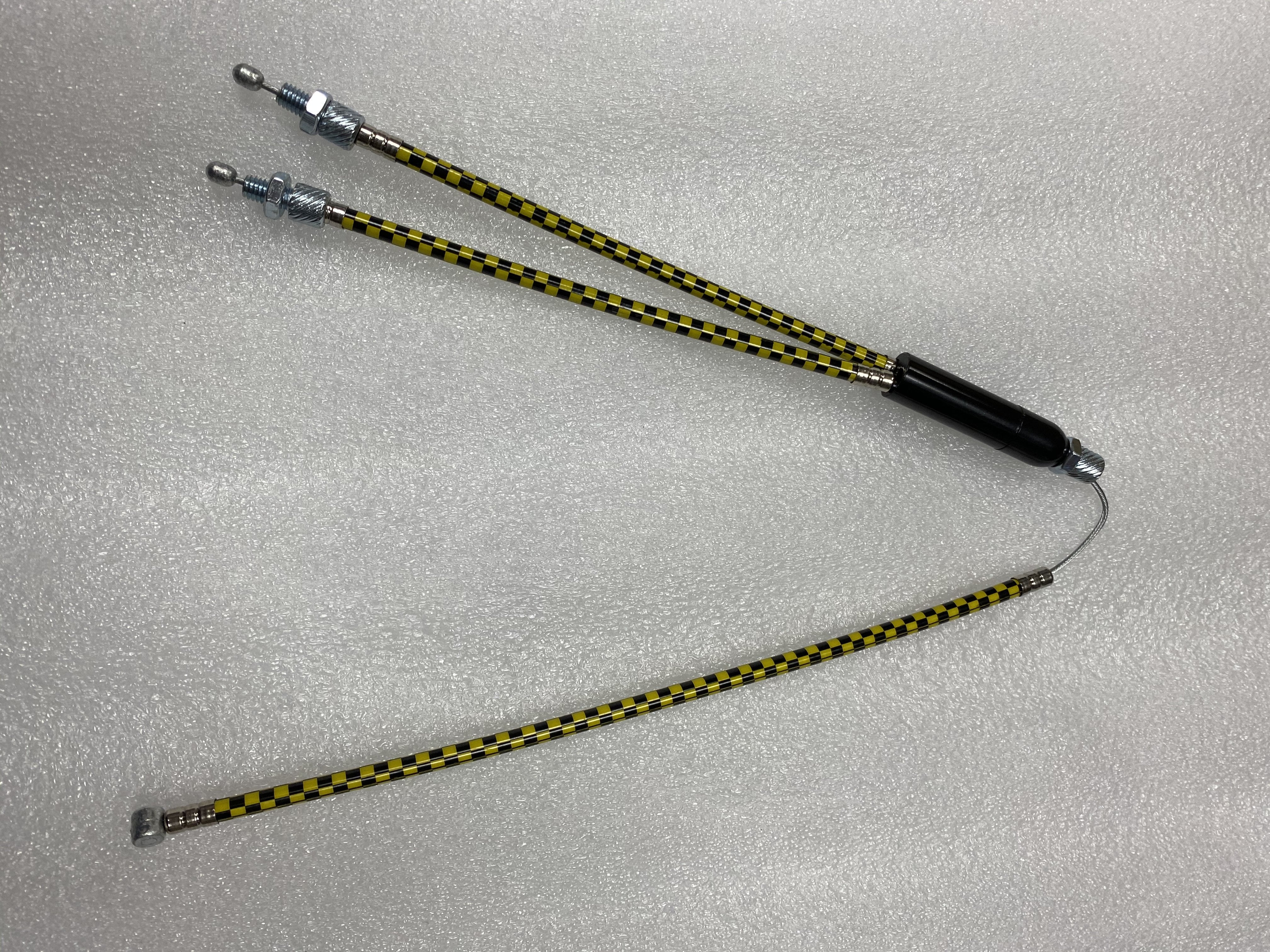 Hawkeye Rotor Cable Upper 9.5-11.0in 425mm Checkers Black Yellow - Image 3