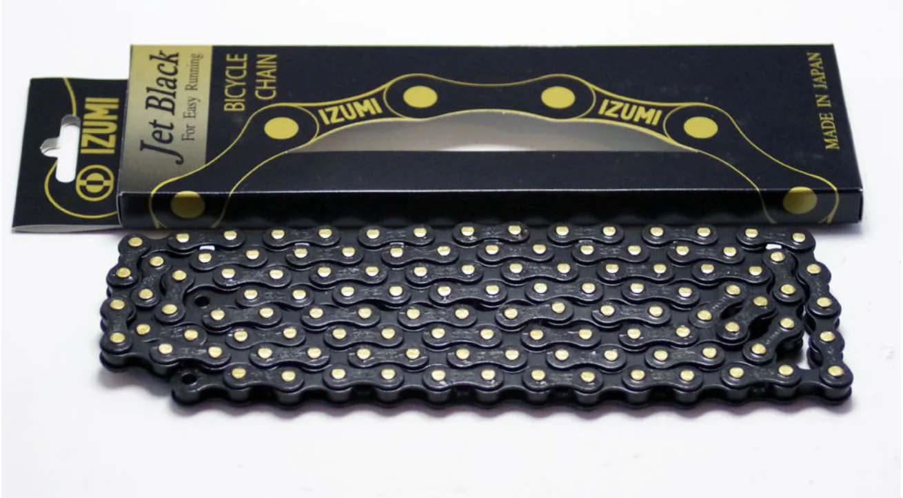 Izumi Jet Chain 1/8" Black/Gold/Pins