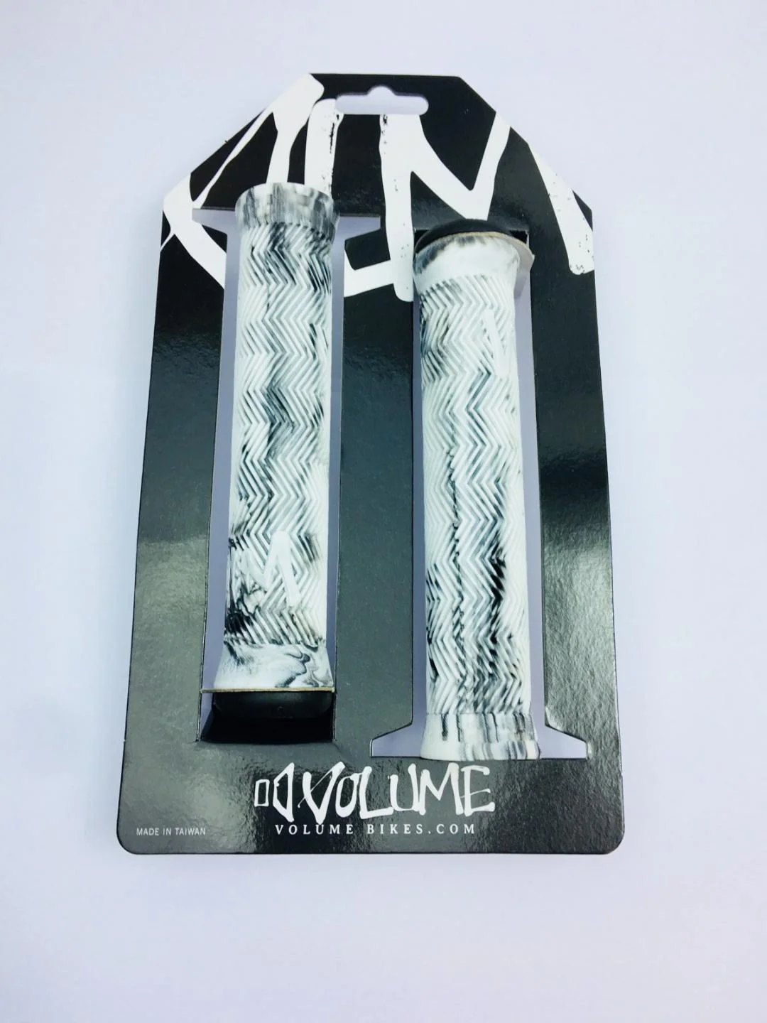 Volume VLM Team Grip - Image 5