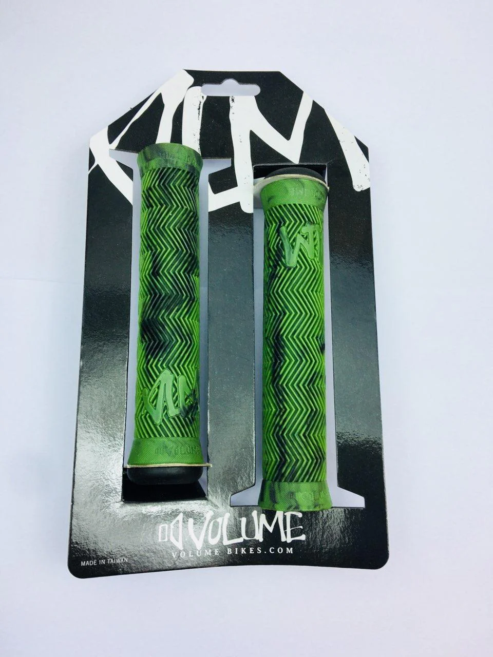 Volume VLM Team Grip - Image 7